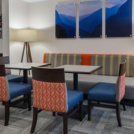 Hampton Inn Covington Va Extérieur photo