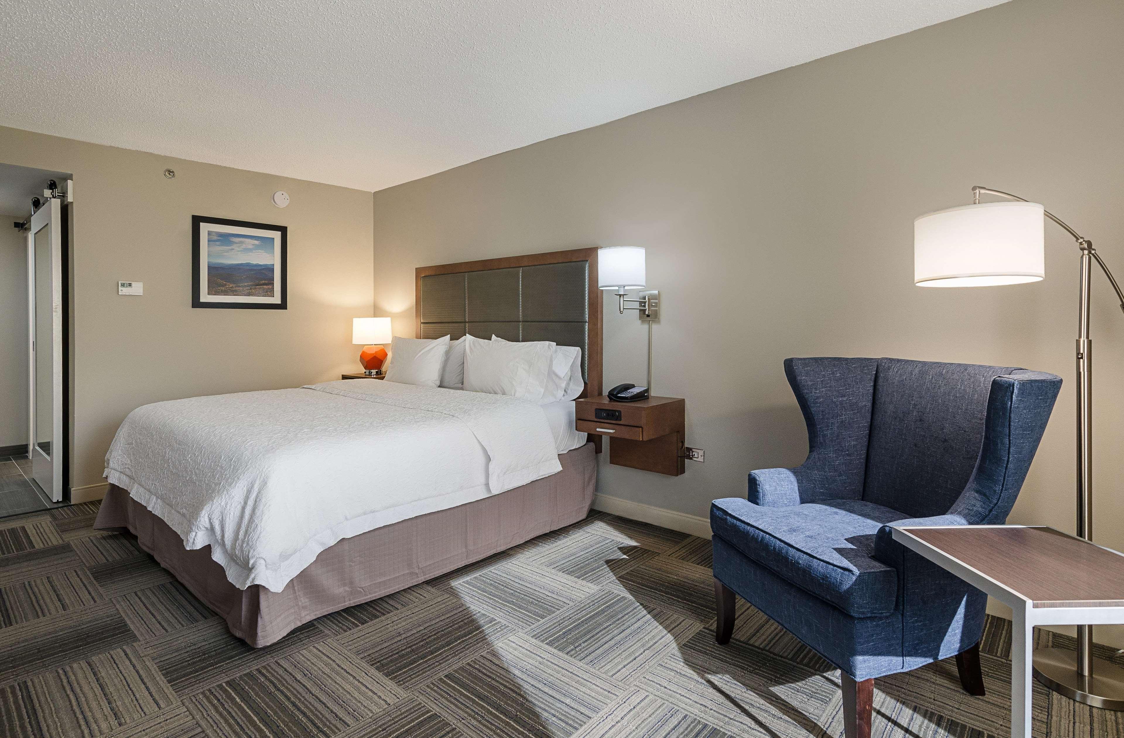 Hampton Inn Covington Va Extérieur photo