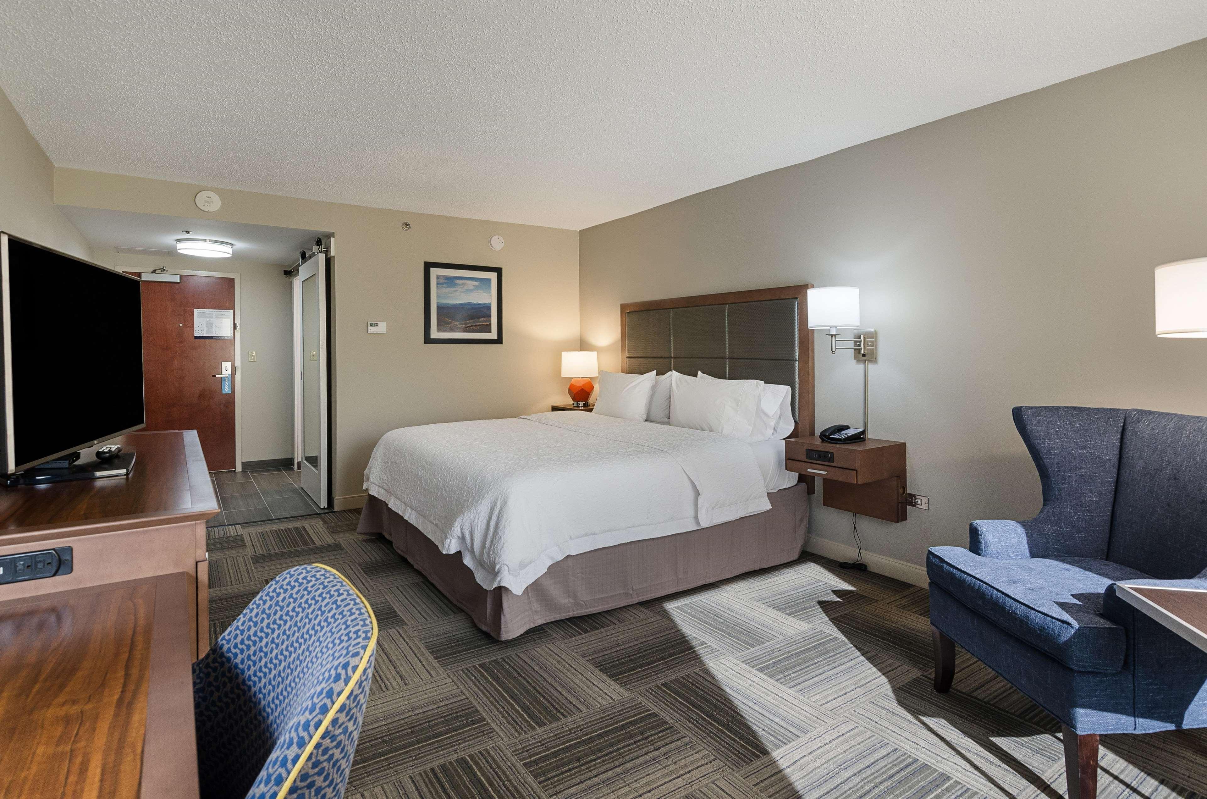 Hampton Inn Covington Va Extérieur photo