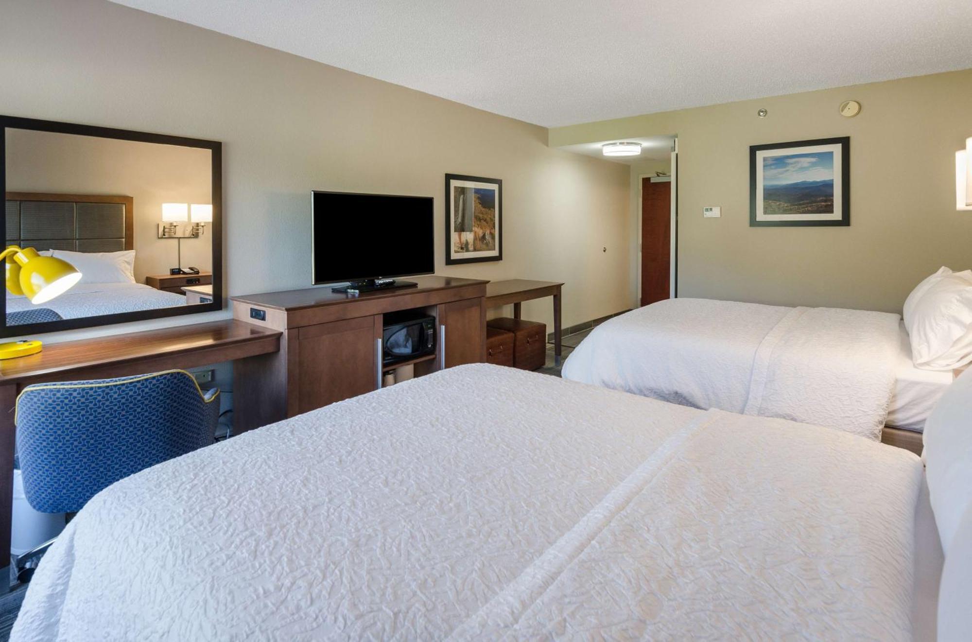 Hampton Inn Covington Va Extérieur photo