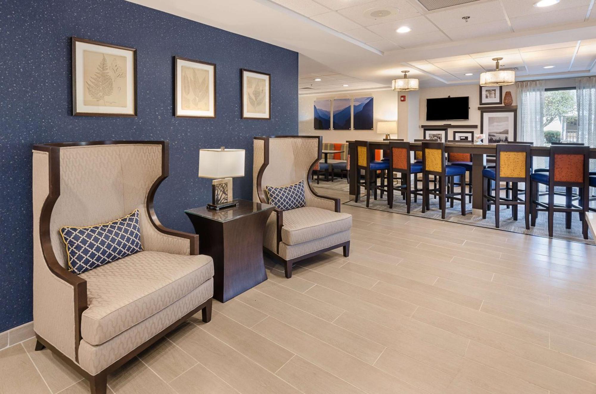 Hampton Inn Covington Va Extérieur photo