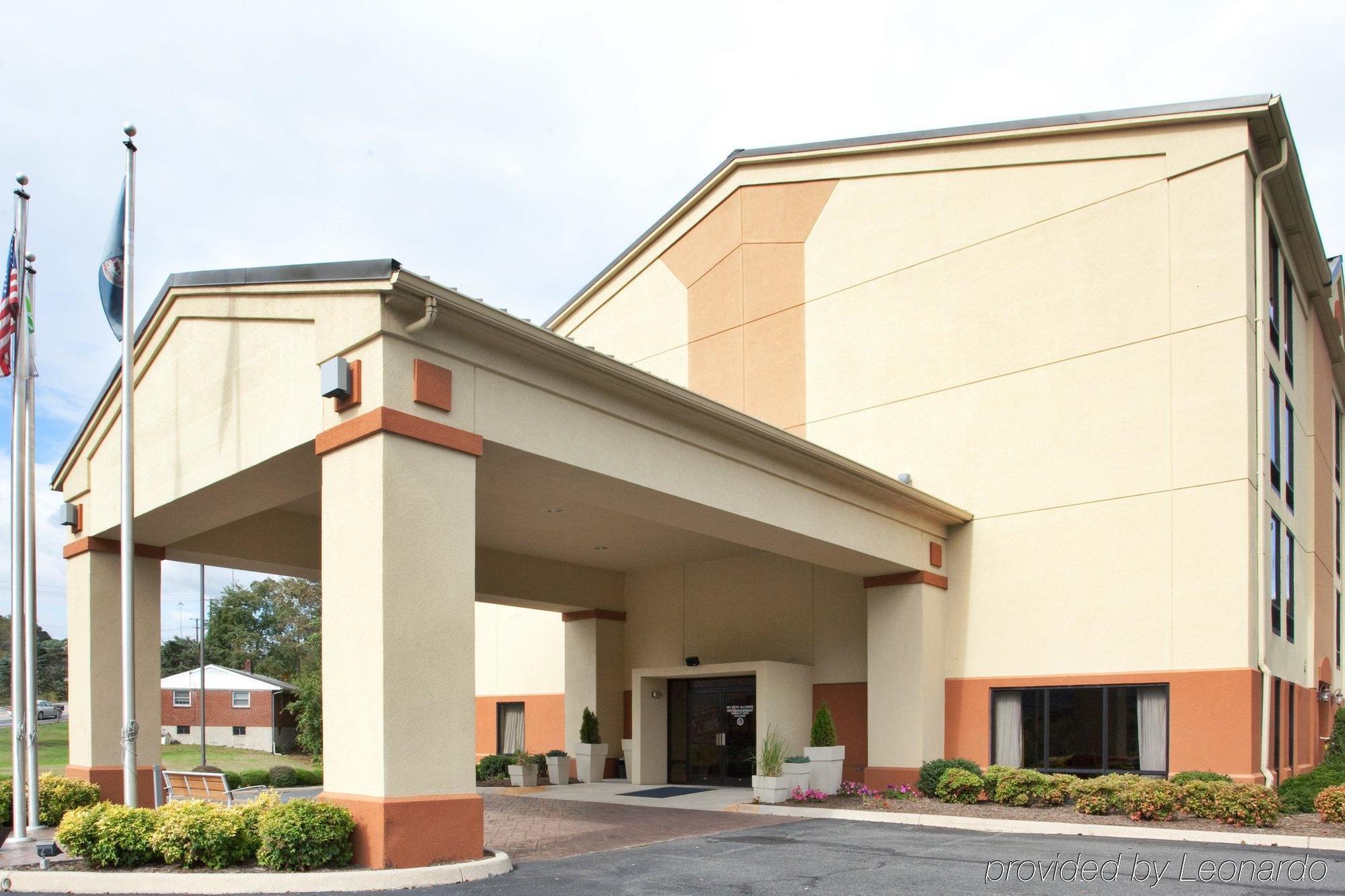 Hampton Inn Covington Va Extérieur photo